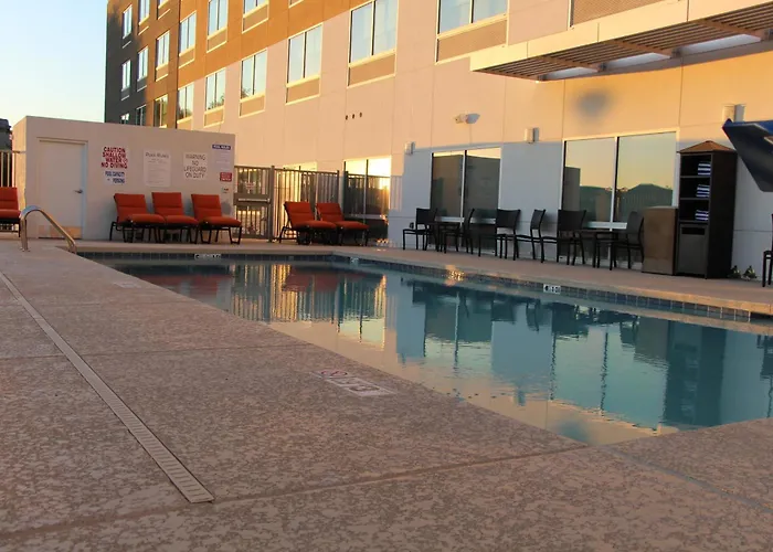 Hotel Express & - - Airport North By Ihg
